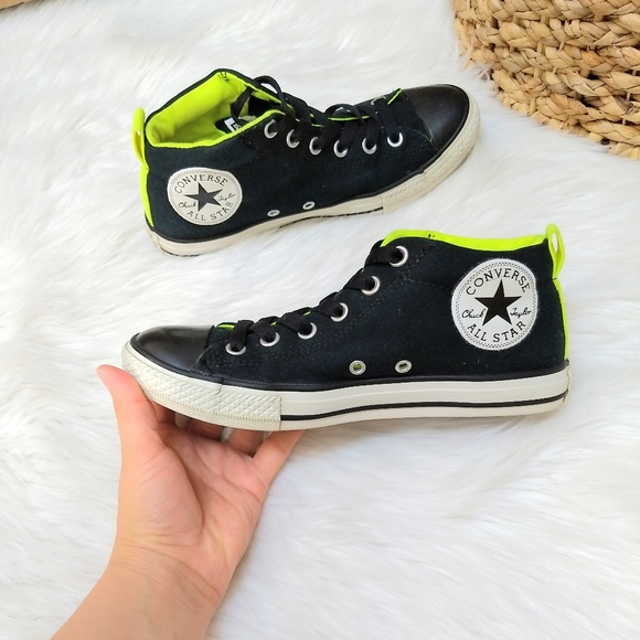 neon color converse